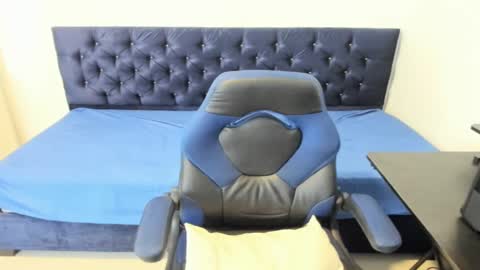 Snapshot of zammcito_ chatting on January 6, 9:08 am zamm online show from January 6, 9:08 am