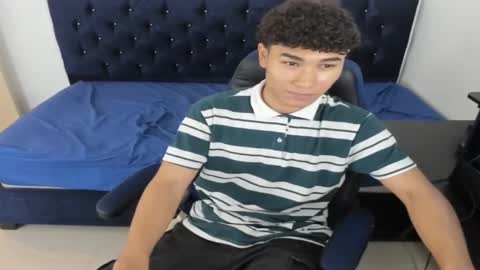 Snapshot of zammcito_ chatting on January 8, 3:19 am zamm online show from January 8, 3:19 am