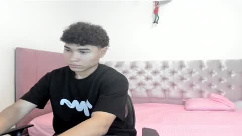 Snapshot of zammcito_ chatting on January 15, 12:19 am zamm online show from January 15, 12:19 am