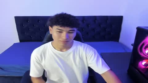 Snapshot of zammcito_ chatting on January 23, 5:24 am zamm online show from January 23, 5:24 am