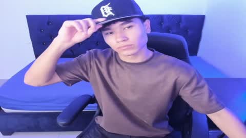 Snapshot of zammcito_ chatting on January 27, 3:04 am zamm online show from January 27, 3:04 am