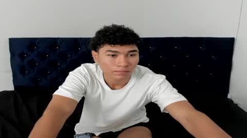 Snapshot of zammcito_ chatting on February 7, 2:29 am zamm online show from February 7, 2:29 am