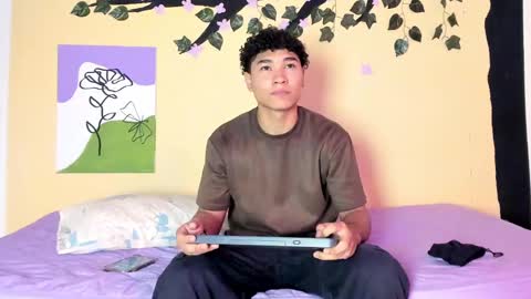 Snapshot of zammcito_ chatting on March 2, 10:59 pm zamm online show from March 2, 10:59 pm