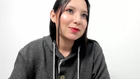 zammii69 online show from November 17, 8:25 pm