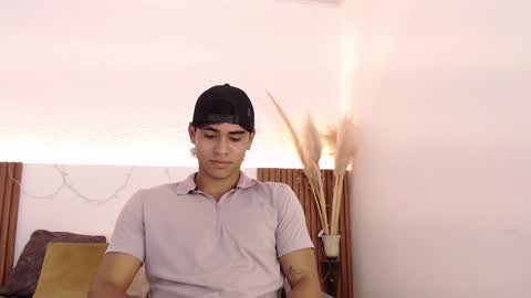 Zander online show from December 31, 1:52 pm