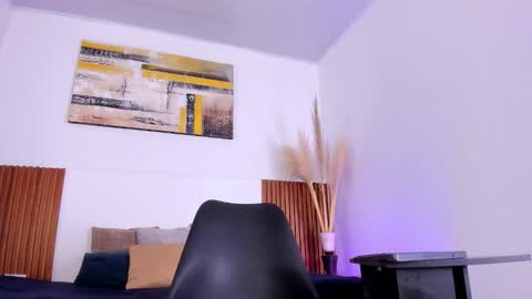 Zander online show from November 18, 1:26 pm