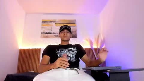 Zander online show from June 25, 1:37 pm