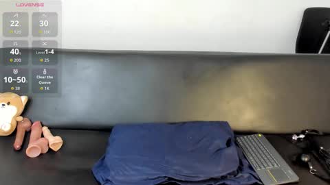 Zane Lux online show from March 28, 3:00 pm