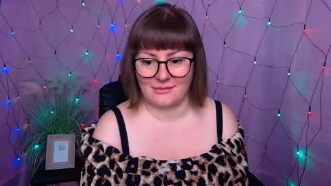 zannadreil online show from February 8, 7:06 pm