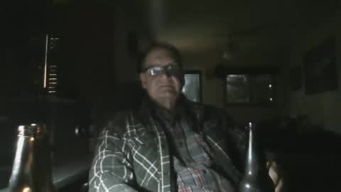 Snapshot of zapper1958 chatting on March 1, 12:56 am zapper1958 online show from March 1, 12:56 am