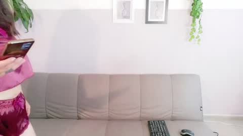 zara_fire online show from July 4, 9:21 pm