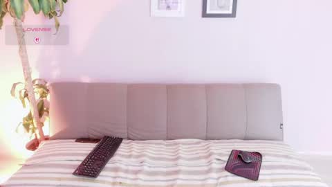 zara_fire online show from July 10, 11:18 pm