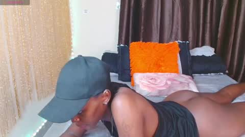 Snapshot of zara_lae chatting on December 15, 6:40 am nicky online show from December 15, 6:40 am