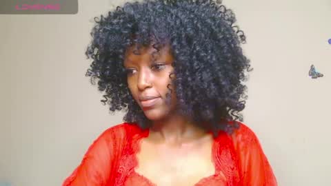 Snapshot of zara_lae chatting on June 20, 11:24 am nicky online show from June 20, 11:24 am