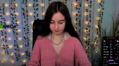 Snapshot of zara_lys chatting on October 15, 7:25 pm ur kitten 3 online show from October 15, 7:25 pm