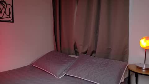 Snapshot of zara_nova chatting on March 19, 10:03 pm Zara Nova online show from March 19, 10:03 pm