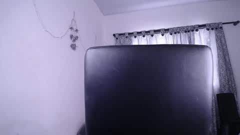 Zara online show from February 26, 9:05 pm