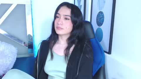 Snapshot of zaradames_ chatting on January 9, 5:02 am zaradames_ online show from January 9, 5:02 am