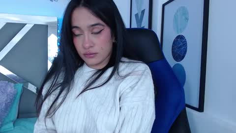 Snapshot of zaradames_ chatting on January 25, 5:29 am zaradames_ online show from January 25, 5:29 am