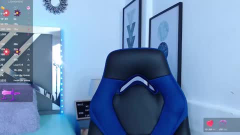 Snapshot of zaradames_ chatting on February 1, 6:00 am zaradames_ online show from February 1, 6:00 am