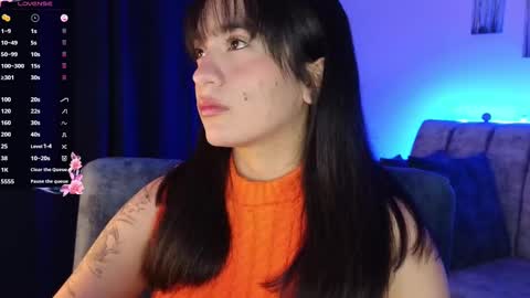 Snapshot of zaradames_ chatting on September 10, 2:22 am zaradames_ online show from September 10, 2:22 am