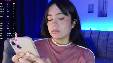 Snapshot of zaradames_ chatting on September 11, 2:22 am zaradames_ online show from September 11, 2:22 am