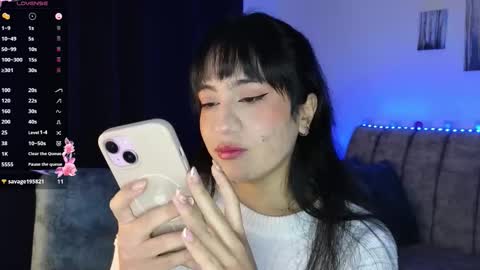 Snapshot of zaradames_ chatting on September 19, 2:35 am zaradames_ online show from September 19, 2:35 am