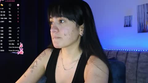 Snapshot of zaradames_ chatting on October 2, 2:18 am zaradames_ online show from October 2, 2:18 am