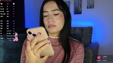 Snapshot of zaradames_ chatting on October 16, 3:18 am zaradames_ online show from October 16, 3:18 am