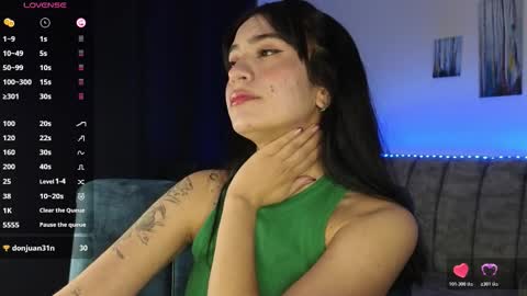 Snapshot of zaradames_ chatting on October 21, 3:18 am zaradames_ online show from October 21, 3:18 am