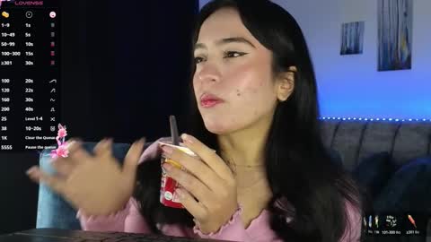 Snapshot of zaradames_ chatting on November 7, 2:44 am zaradames_ online show from November 7, 2:44 am