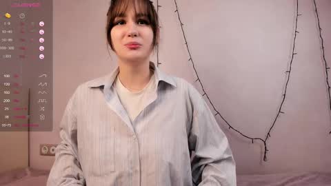 Vina Rini online show from February 1, 11:21 am