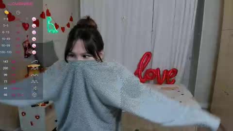 Vina Rini online show from February 13, 5:33 pm
