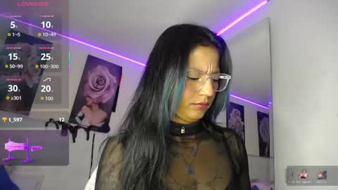 Zarah online show from April 22, 1:34 pm