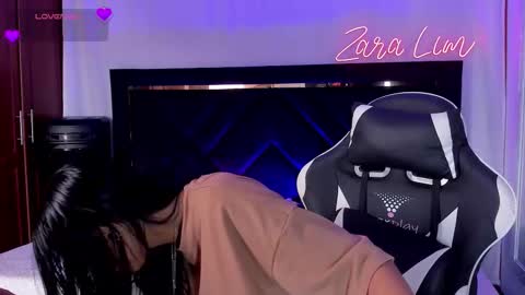 Snapshot of zaralim chatting on November 24, 7:57 pm Zara Lim online show from November 24, 7:57 pm