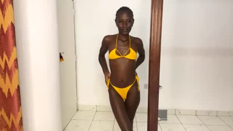 zaria_amara online show from July 23, 7:45 pm