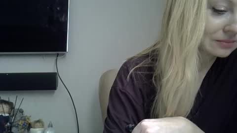 Zarina Swift online show from February 12, 8:59 am