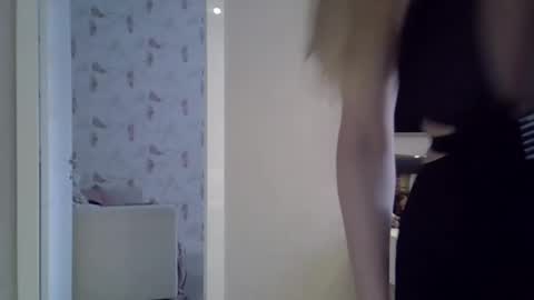 Zarina Swift online show from March 11, 12:06 pm