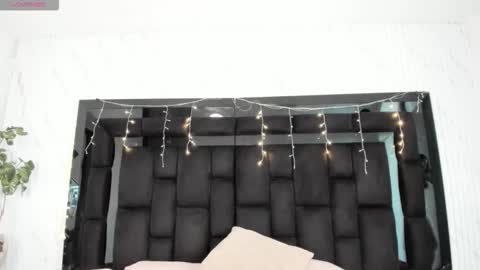 Snapshot of zarinawynne chatting on March 15, 1:06 pm Zarina Waynne online show from March 15, 1:06 pm