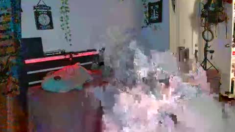 zawmbiemoonz online show from April 9, 5:40 am