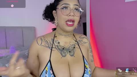 zaya_1 online show from November 17, 12:33 pm