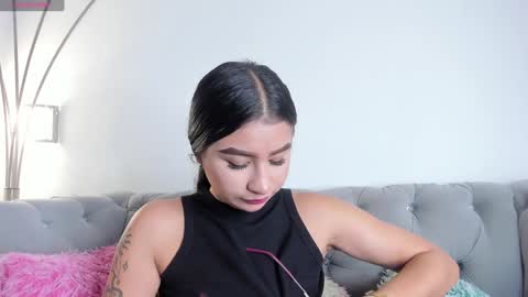  Zayda  online show from January 4, 7:02 pm