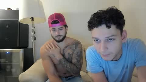 Snapshot of zaylanez chatting on December 11, 3:56 am Zay lanez online show from December 11, 3:56 am