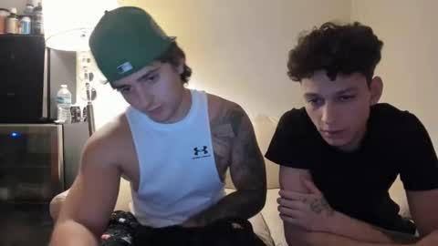 Snapshot of zaylanez chatting on February 6, 4:10 am Zay lanez online show from February 6, 4:10 am