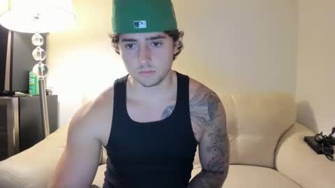 Snapshot of zaylanez chatting on February 8, 3:41 am Zay lanez online show from February 8, 3:41 am