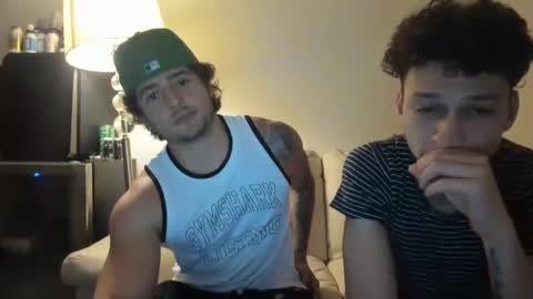 Snapshot of zaylanez chatting on February 11, 3:18 am Zay lanez online show from February 11, 3:18 am