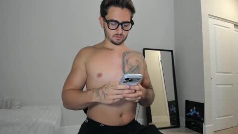 Snapshot of zaylanez chatting on November 13, 7:29 am Zay lanez online show from November 13, 7:29 am