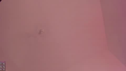 Snapshot of zayotto chatting on February 20, 6:26 am Hii im Zay. I save money for education. PVT Open. online show from February 20, 6:26 am