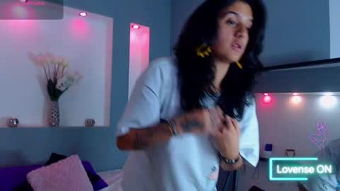 Snapshot of zean_lee chatting on December 20, 2:35 pm Karolyne online show from December 20, 2:35 pm