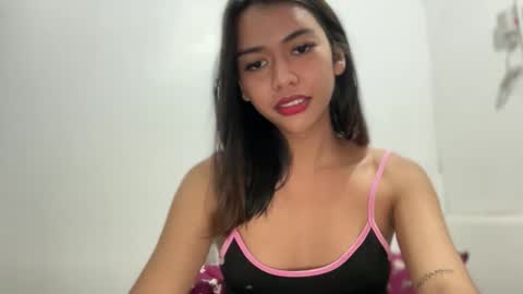 Zo online show from February 15, 8:16 pm